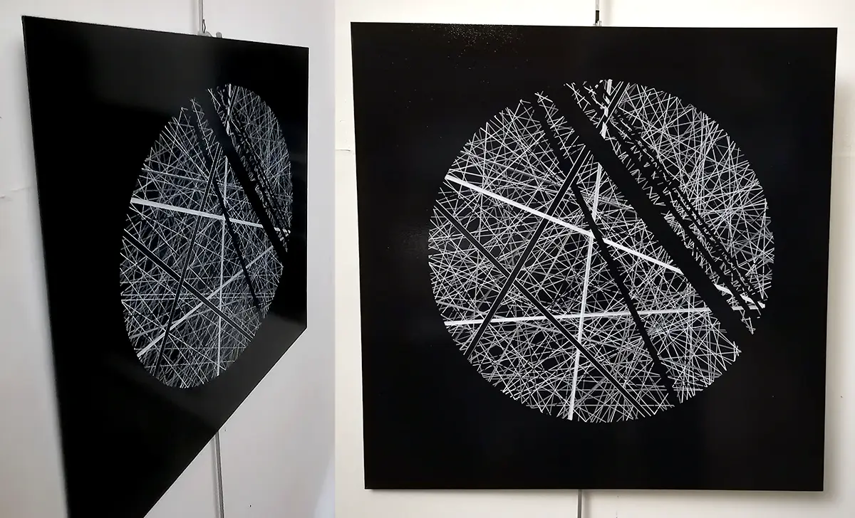Éclipse Géométrique par Patrick Salamone en situation d'exposition.
